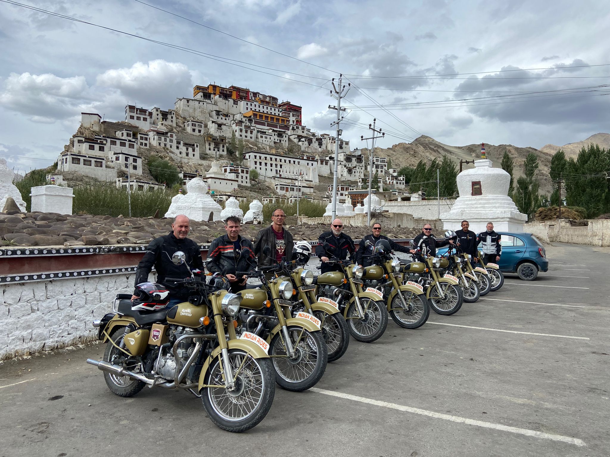 royal enfield himalayan world tour