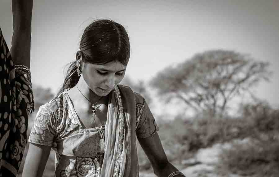The rustic beauty of Rajasthan I A girl of Rajasthan wearing traditional clothes and ornaments I A cultural motorcycle trip